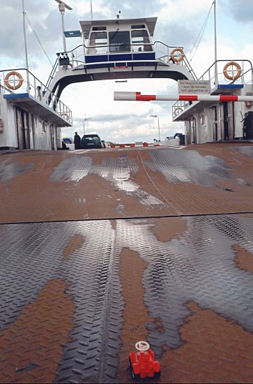... mit unserem Geländewagen nach Übersee